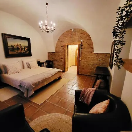 Up To 5 Guests * Fuerstenfeld